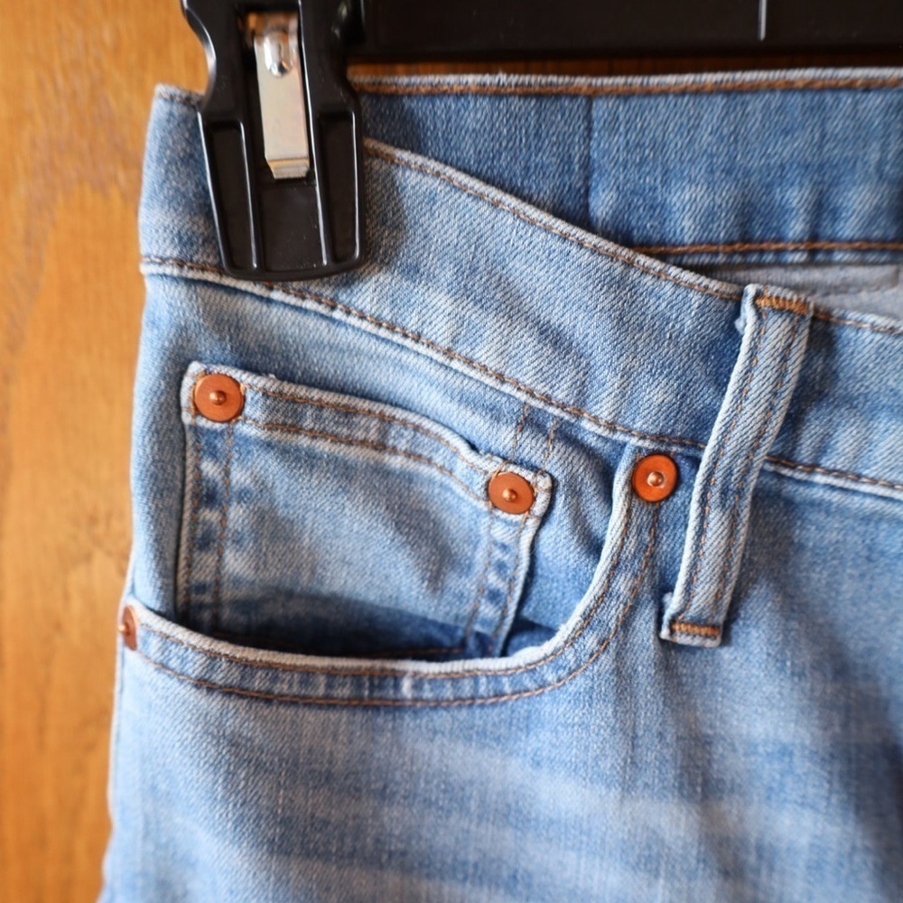 Madewell Petite Cali Demi-Boot Jeans in Bess Wash: Button-Front Edition Size 28 - Picture 5 of 11